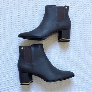 NIB Calvin Klein fioranna bootie in coffee bean size 8.5